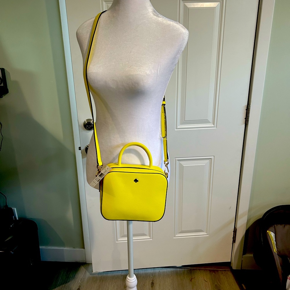 Kate spade Maddy Camera crossbody